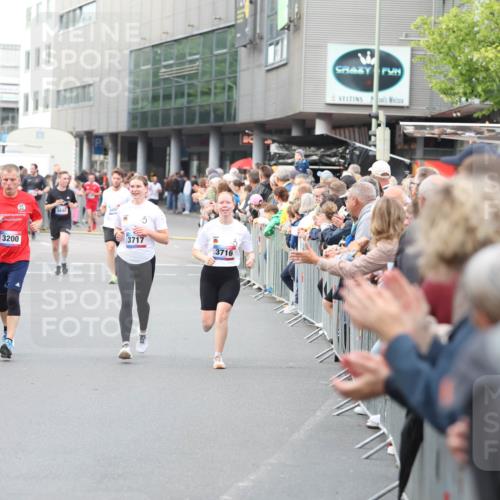 12.06.2026 - Holstenköstenlauf Andreas Tolksdorf http://msf.ph/oto/9747292 12.06.2026 19:55:02 Laufen 4460, 3200, 3717, 3716 meine-sportfotos.de