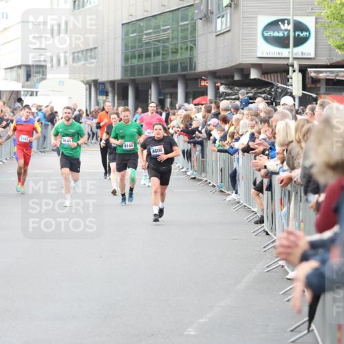 12.06.2026 - Holstenköstenlauf Andreas Tolksdorf http://msf.ph/oto/9747339 12.06.2026 19:55:44 Laufen 3102, 4145, 4144, 3007, 4600 meine-sportfotos.de