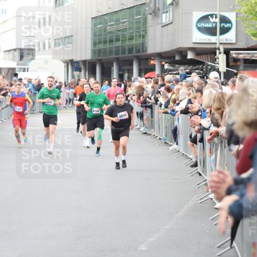 12.06.2026 - Holstenköstenlauf Andreas Tolksdorf http://msf.ph/oto/9747340 12.06.2026 19:55:44 Laufen 3102, 4144, 4600 meine-sportfotos.de