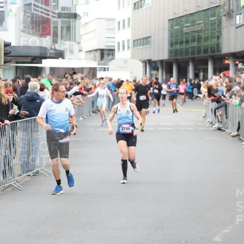 12.06.2026 - Holstenköstenlauf Andreas Tolksdorf http://msf.ph/oto/9747370 12.06.2026 19:56:15 Laufen 3796 meine-sportfotos.de