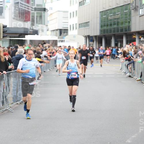 12.06.2026 - Holstenköstenlauf Andreas Tolksdorf http://msf.ph/oto/9747371 12.06.2026 19:56:15 Laufen 3179, 1364, 677, 3796 meine-sportfotos.de