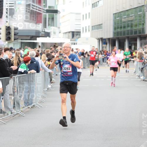 12.06.2026 - Holstenköstenlauf Andreas Tolksdorf http://msf.ph/oto/9747386 12.06.2026 19:56:28 Laufen 1876, 3283 meine-sportfotos.de