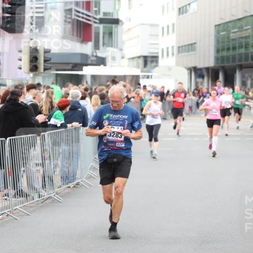 12.06.2026 - Holstenköstenlauf Andreas Tolksdorf http://msf.ph/oto/9747388 12.06.2026 19:56:28 Laufen 3283 meine-sportfotos.de