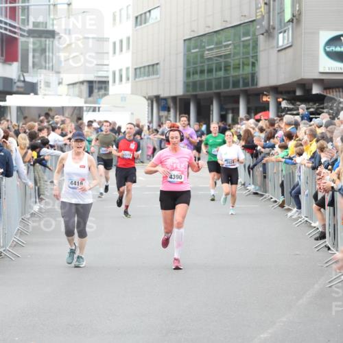 12.06.2026 - Holstenköstenlauf Andreas Tolksdorf http://msf.ph/oto/9747389 12.06.2026 19:56:31 Laufen 4416, 519, 4390, 415, 3924 meine-sportfotos.de