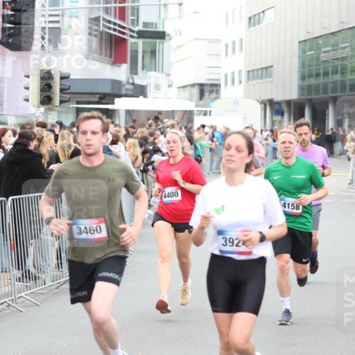 12.06.2026 - Holstenköstenlauf Andreas Tolksdorf http://msf.ph/oto/9747396 12.06.2026 19:56:37 Laufen 351, 3460, 4400, 392, 4158 meine-sportfotos.de