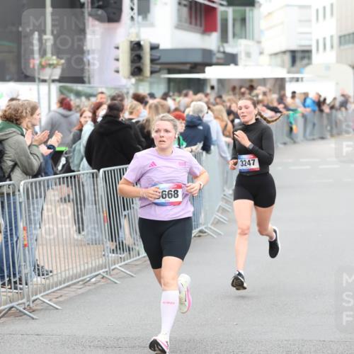 12.06.2026 - Holstenköstenlauf Andreas Tolksdorf http://msf.ph/oto/9747409 12.06.2026 19:56:49 Laufen 668, 3247 meine-sportfotos.de