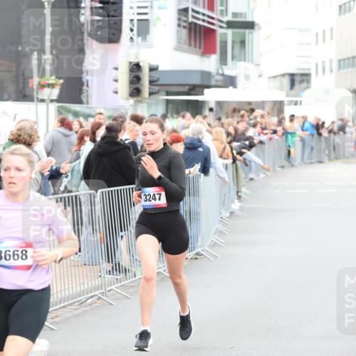 12.06.2026 - Holstenköstenlauf Andreas Tolksdorf http://msf.ph/oto/9747410 12.06.2026 19:56:50 Laufen 3668, 3247 meine-sportfotos.de