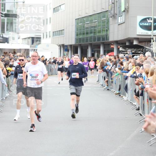 12.06.2026 - Holstenköstenlauf Andreas Tolksdorf http://msf.ph/oto/9747418 12.06.2026 19:57:02 Laufen 3052, 330, 460, 3597 meine-sportfotos.de