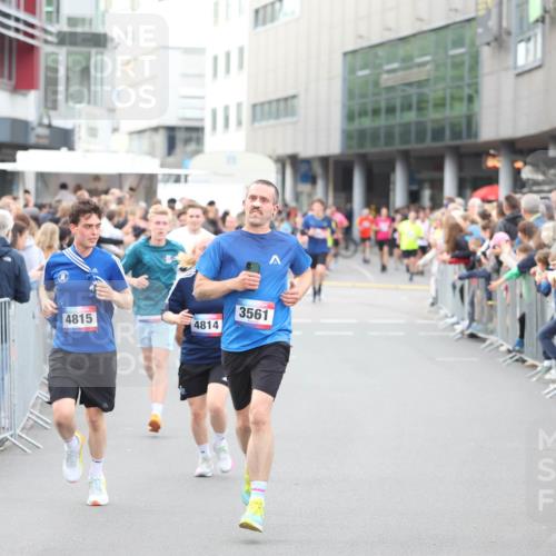 12.06.2026 - Holstenköstenlauf Andreas Tolksdorf http://msf.ph/oto/9747463 12.06.2026 19:57:43 Laufen 4815, 4814, 3561 meine-sportfotos.de