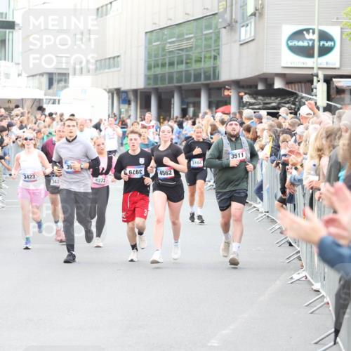 12.06.2026 - Holstenköstenlauf Andreas Tolksdorf http://msf.ph/oto/9747513 12.06.2026 19:58:32 Laufen 3423, 3424, 39, 4372, 3511, 3104, 646, 4562, 3 meine-sportfotos.de