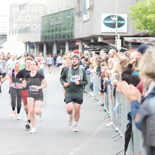 12.06.2026 - Holstenköstenlauf Andreas Tolksdorf http://msf.ph/oto/9747515 12.06.2026 19:58:33 Laufen 3977, 3423, 4372, 456, 3511 meine-sportfotos.de