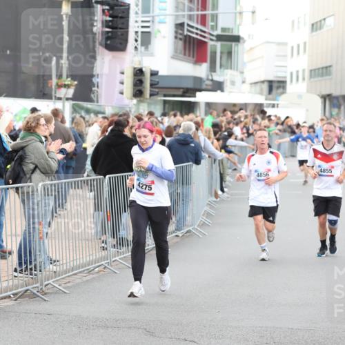 12.06.2026 - Holstenköstenlauf Andreas Tolksdorf http://msf.ph/oto/9747519 12.06.2026 19:58:41 Laufen 824, 4275, 4855, 4856 meine-sportfotos.de
