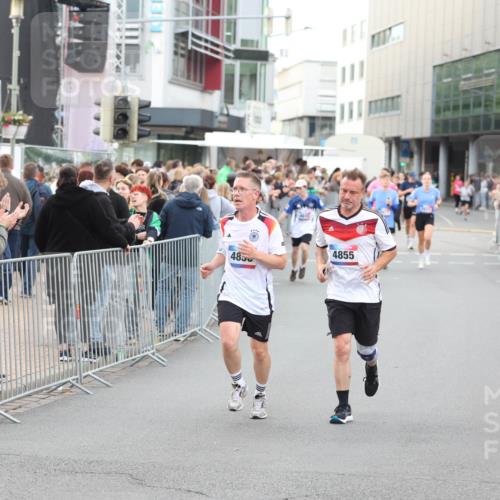 12.06.2026 - Holstenköstenlauf Andreas Tolksdorf http://msf.ph/oto/9747523 12.06.2026 19:58:42 Laufen 4275, 485, 4855 meine-sportfotos.de