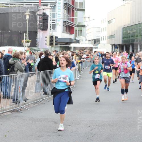 12.06.2026 - Holstenköstenlauf Andreas Tolksdorf http://msf.ph/oto/9747576 12.06.2026 19:59:32 Laufen 3165, 3136, 3057, 3512 meine-sportfotos.de