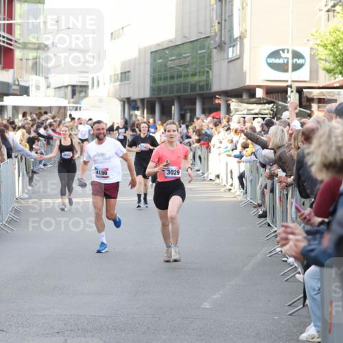 12.06.2026 - Holstenköstenlauf Andreas Tolksdorf http://msf.ph/oto/9747612 12.06.2026 20:00:11 Laufen 4682, 4180, 3029 meine-sportfotos.de