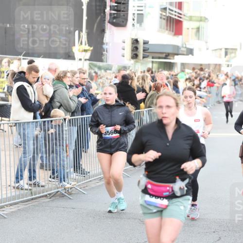 12.06.2026 - Holstenköstenlauf Andreas Tolksdorf http://msf.ph/oto/9747676 12.06.2026 20:01:18 Laufen 14, 3566, 3087 meine-sportfotos.de