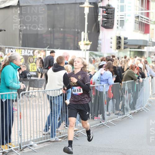 12.06.2026 - Holstenköstenlauf Andreas Tolksdorf http://msf.ph/oto/9747723 12.06.2026 20:02:05 Laufen 14, 4110, 3921 meine-sportfotos.de
