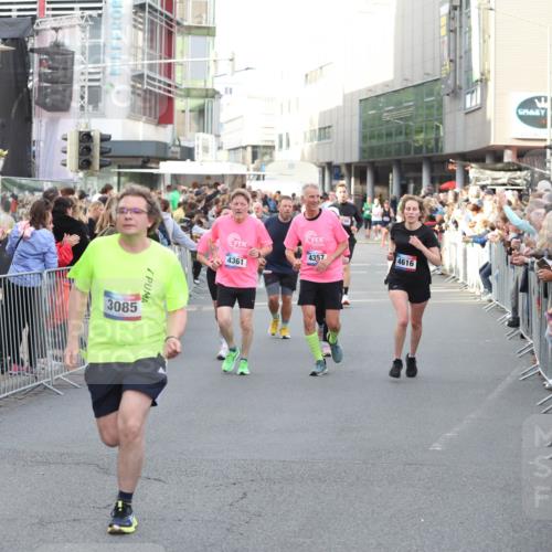12.06.2026 - Holstenköstenlauf Andreas Tolksdorf http://msf.ph/oto/9747755 12.06.2026 20:02:49 Laufen 3085, 4357, 4616, 4361 meine-sportfotos.de