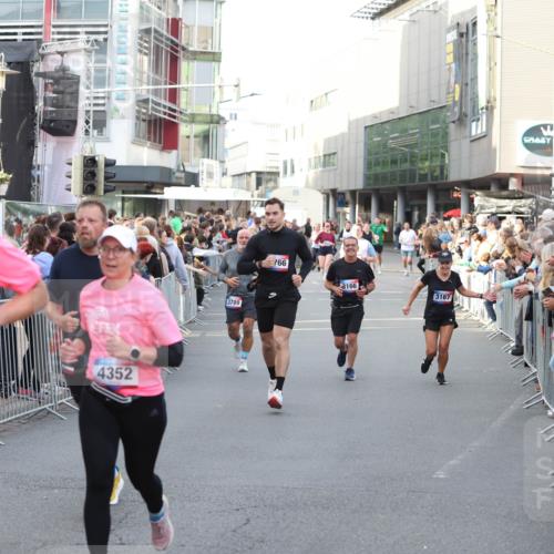12.06.2026 - Holstenköstenlauf Andreas Tolksdorf http://msf.ph/oto/9747761 12.06.2026 20:02:53 Laufen 435, 2030, 4357, 4352, 3789, 766, 3166, 3167 meine-sportfotos.de