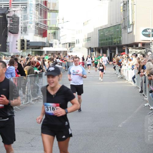 12.06.2026 - Holstenköstenlauf Andreas Tolksdorf http://msf.ph/oto/9747767 12.06.2026 20:02:57 Laufen 8789, 318, 316, 3131 meine-sportfotos.de