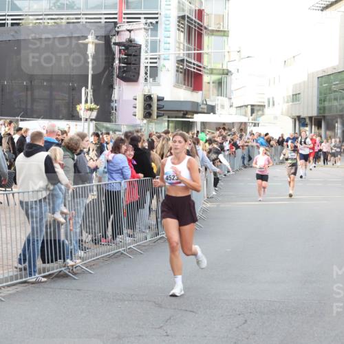 12.06.2026 - Holstenköstenlauf Andreas Tolksdorf http://msf.ph/oto/9747778 12.06.2026 20:03:14 Laufen 4523 meine-sportfotos.de
