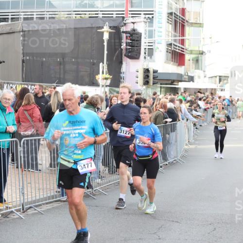 12.06.2026 - Holstenköstenlauf Andreas Tolksdorf http://msf.ph/oto/9747831 12.06.2026 20:03:56 Laufen 3127, 3477, 356, 4905 meine-sportfotos.de