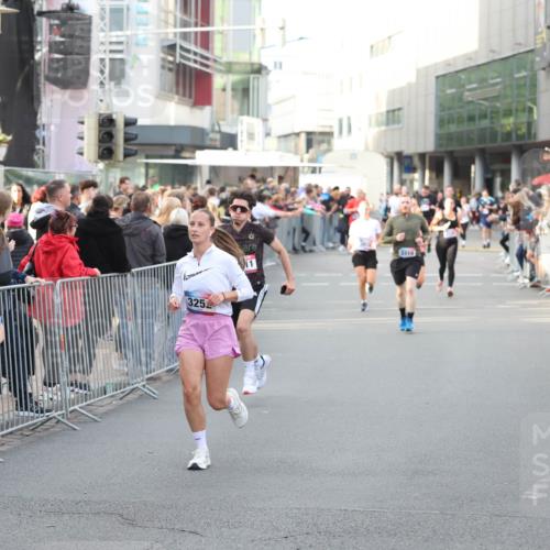 12.06.2026 - Holstenköstenlauf Andreas Tolksdorf http://msf.ph/oto/9747852 12.06.2026 20:04:27 Laufen 3507, 325, 11, 11, 3319 meine-sportfotos.de
