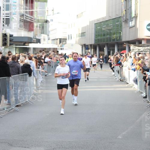 12.06.2026 - Holstenköstenlauf Andreas Tolksdorf http://msf.ph/oto/9747889 12.06.2026 20:05:11 Laufen 4572, 4850 meine-sportfotos.de
