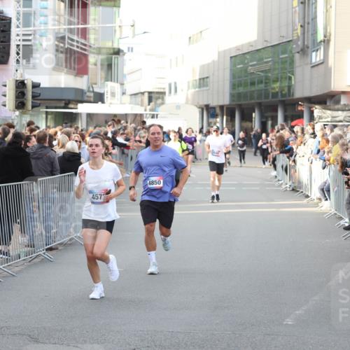 12.06.2026 - Holstenköstenlauf Andreas Tolksdorf http://msf.ph/oto/9747892 12.06.2026 20:05:12 Laufen 457, 4850 meine-sportfotos.de