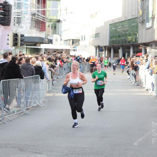 12.06.2026 - Holstenköstenlauf Andreas Tolksdorf http://msf.ph/oto/9747917 12.06.2026 20:05:40 Laufen 3357, 4725, 4162 meine-sportfotos.de