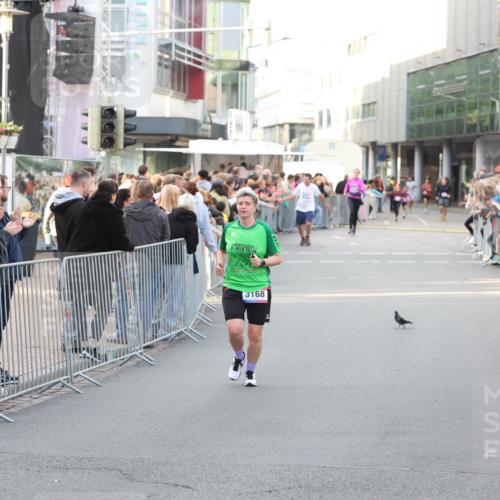 12.06.2026 - Holstenköstenlauf Andreas Tolksdorf http://msf.ph/oto/9747934 12.06.2026 20:06:01 Laufen 3168 meine-sportfotos.de