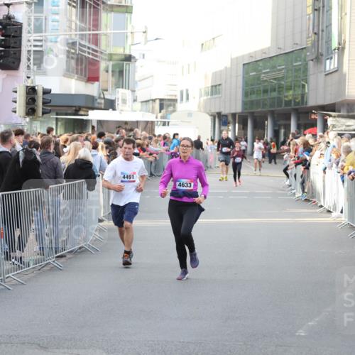12.06.2026 - Holstenköstenlauf Andreas Tolksdorf http://msf.ph/oto/9747940 12.06.2026 20:06:10 Laufen 4491, 4633 meine-sportfotos.de
