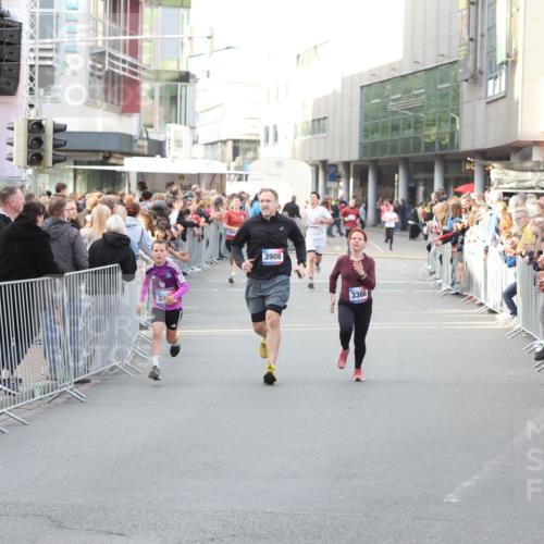 12.06.2026 - Holstenköstenlauf Andreas Tolksdorf http://msf.ph/oto/9747944 12.06.2026 20:06:17 Laufen 33, 3908, 3366 meine-sportfotos.de