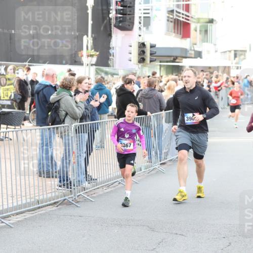 12.06.2026 - Holstenköstenlauf Andreas Tolksdorf http://msf.ph/oto/9747947 12.06.2026 20:06:18 Laufen 14, 367, 398, 3366 meine-sportfotos.de
