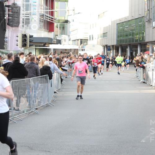 12.06.2026 - Holstenköstenlauf Andreas Tolksdorf http://msf.ph/oto/9747956 12.06.2026 20:06:38 Laufen 3950, 4371, 3523 meine-sportfotos.de