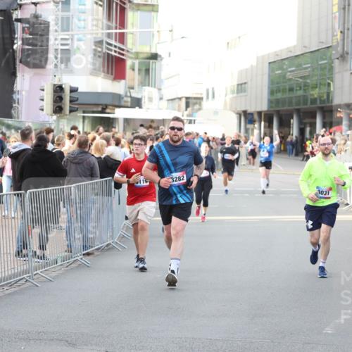 12.06.2026 - Holstenköstenlauf Andreas Tolksdorf http://msf.ph/oto/9747964 12.06.2026 20:06:48 Laufen 115, 3282, 3031 meine-sportfotos.de