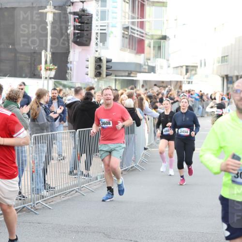 12.06.2026 - Holstenköstenlauf Andreas Tolksdorf http://msf.ph/oto/9747967 12.06.2026 20:06:52 Laufen 3119, 3608, 480, 3458, 3031 meine-sportfotos.de