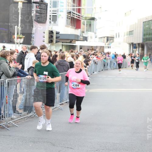 12.06.2026 - Holstenköstenlauf Andreas Tolksdorf http://msf.ph/oto/9748011 12.06.2026 20:07:57 Laufen 4129, 4384 meine-sportfotos.de