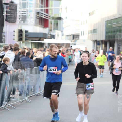 12.06.2026 - Holstenköstenlauf Andreas Tolksdorf http://msf.ph/oto/9748049 12.06.2026 20:08:37 Laufen 3214, 3213, 311 meine-sportfotos.de
