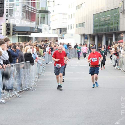 12.06.2026 - Holstenköstenlauf Andreas Tolksdorf http://msf.ph/oto/9748063 12.06.2026 20:09:21 Laufen 3650, 3863 meine-sportfotos.de
