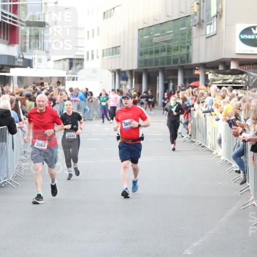 12.06.2026 - Holstenköstenlauf Andreas Tolksdorf http://msf.ph/oto/9748065 12.06.2026 20:09:23 Laufen 3863, 4825, 365 meine-sportfotos.de