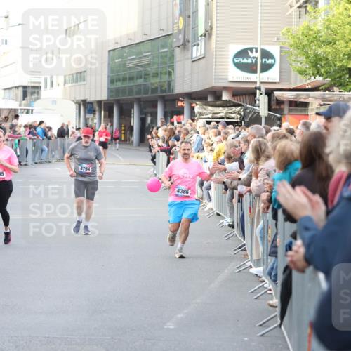 12.06.2026 - Holstenköstenlauf Andreas Tolksdorf http://msf.ph/oto/9748103 12.06.2026 20:10:19 Laufen 4160, 4355, 3764, 4386 meine-sportfotos.de
