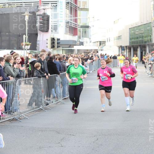 12.06.2026 - Holstenköstenlauf Andreas Tolksdorf http://msf.ph/oto/9748119 12.06.2026 20:10:50 Laufen 3173, 4370, 4257 meine-sportfotos.de