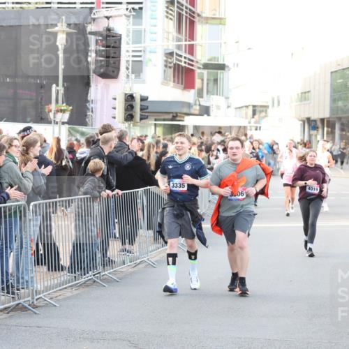 12.06.2026 - Holstenköstenlauf Andreas Tolksdorf http://msf.ph/oto/9748153 12.06.2026 20:12:18 Laufen 3335, 3, 06, 4019 meine-sportfotos.de