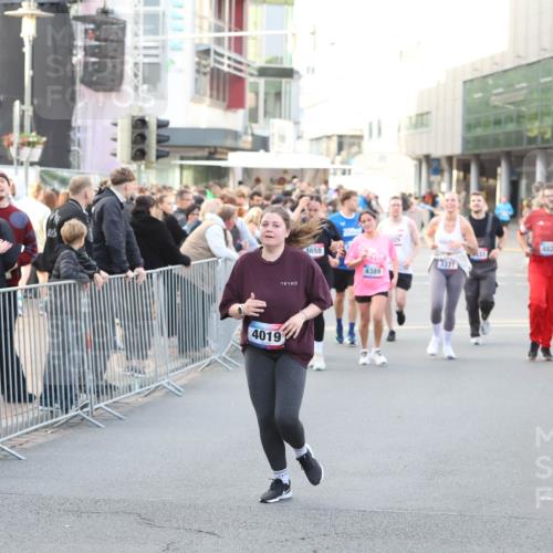 12.06.2026 - Holstenköstenlauf Andreas Tolksdorf http://msf.ph/oto/9748157 12.06.2026 20:12:22 Laufen 4019, 4658, 3371, 4389, 4822 meine-sportfotos.de