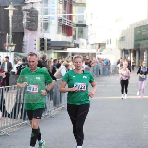 12.06.2026 - Holstenköstenlauf Andreas Tolksdorf http://msf.ph/oto/9748191 12.06.2026 20:13:08 Laufen 4133, 4123 meine-sportfotos.de