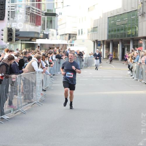 12.06.2026 - Holstenköstenlauf Andreas Tolksdorf http://msf.ph/oto/9748219 12.06.2026 20:14:31 Laufen 4864 meine-sportfotos.de