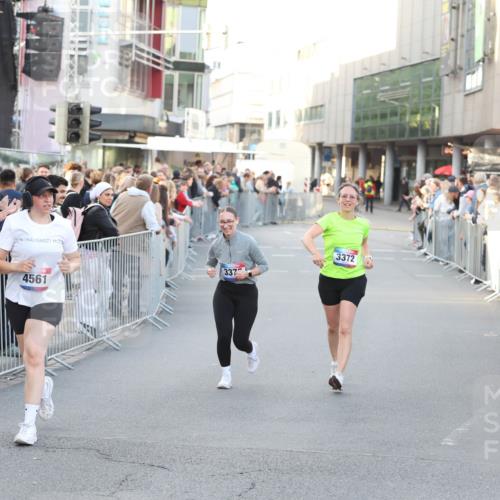 12.06.2026 - Holstenköstenlauf Andreas Tolksdorf http://msf.ph/oto/9748288 12.06.2026 20:17:51 Laufen 4561, 337, 3372 meine-sportfotos.de