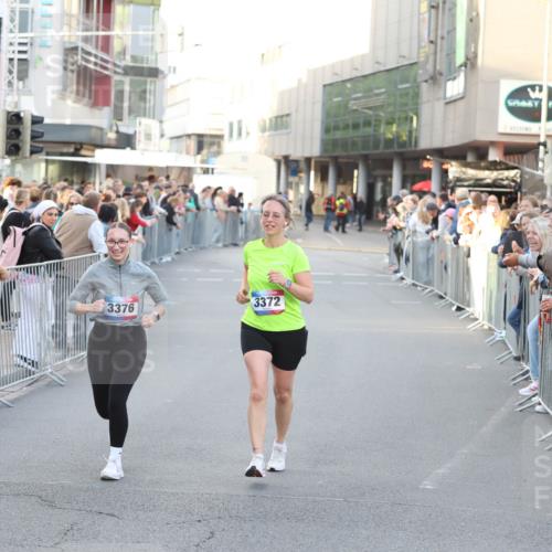 12.06.2026 - Holstenköstenlauf Andreas Tolksdorf http://msf.ph/oto/9748290 12.06.2026 20:17:52 Laufen 3372, 3376 meine-sportfotos.de