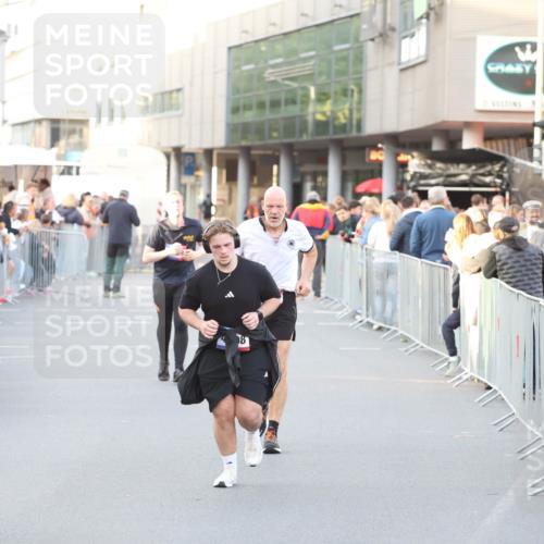 12.06.2026 - Holstenköstenlauf Andreas Tolksdorf http://msf.ph/oto/9748297 12.06.2026 20:21:40 Laufen  meine-sportfotos.de